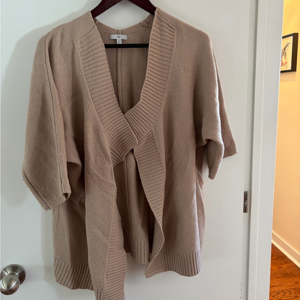 GAP Women's Beige Cardigan Sweater